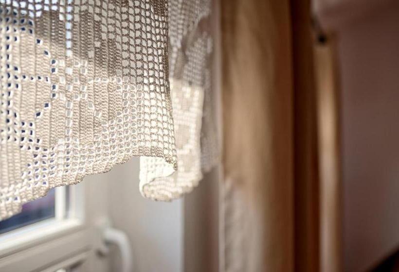 اتاق استاندارد سه نفره, Chata Rybacka Saule