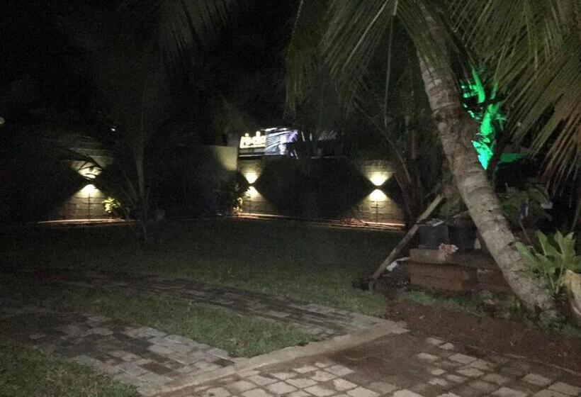 Номер Economy, Relax Inn Hikkaduwa