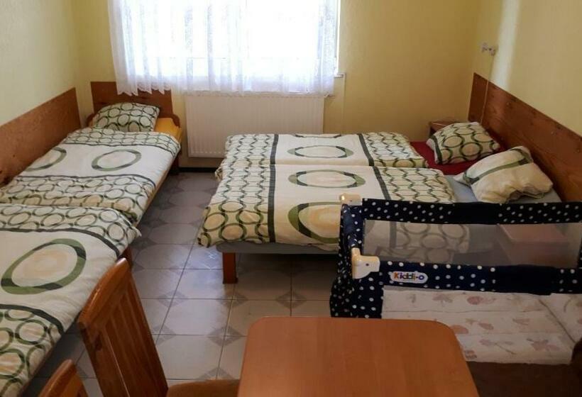 スタンダード4人部屋, Willa Bryza