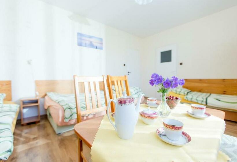 スタンダード4人部屋, Willa Bryza