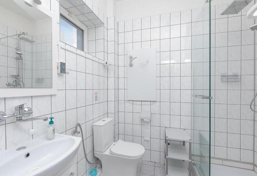 スタンダードトリプルルーム, Willa Bryza