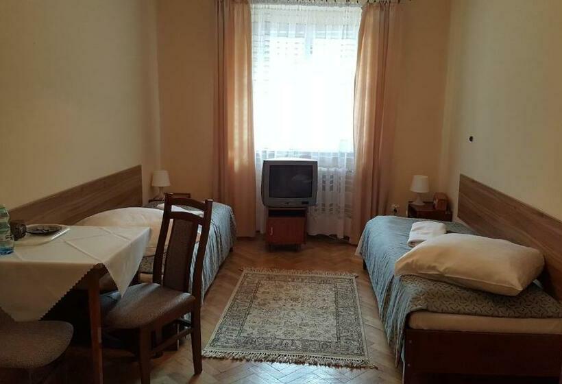 带共用浴室的标准房间, Stary Dom Zdrojowy