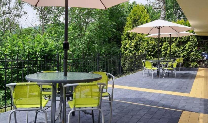 标准间, Willa Jasna