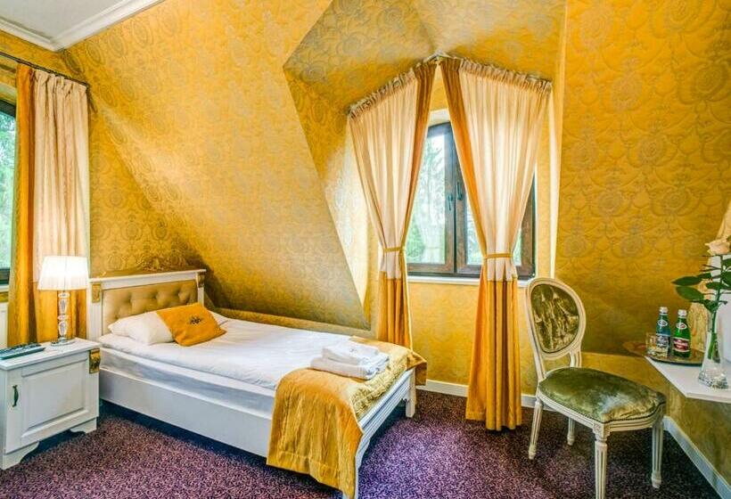 חדר סטנדרט יחיד, Royal Palace Centrum Bankietowe