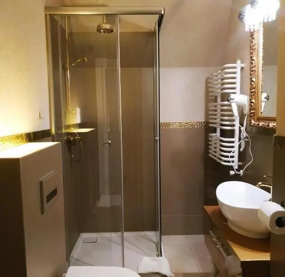 デラックスの４人部屋, Royal Palace Centrum Bankietowe