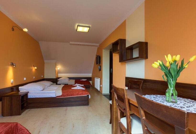 غرفة قياسية رباعية, Pensjonat Willa Szarotka