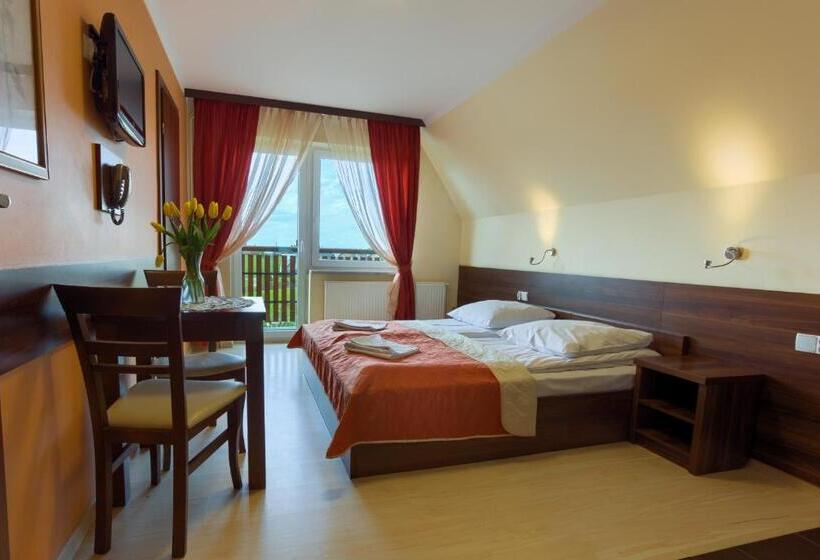 غرفة قياسية مزوَّدة بشُرفة, Pensjonat Willa Szarotka