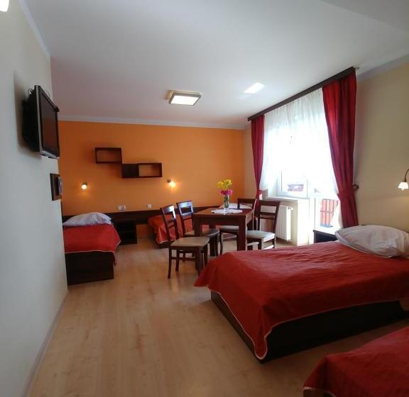 غرفة قياسية رباعية, Pensjonat Willa Szarotka