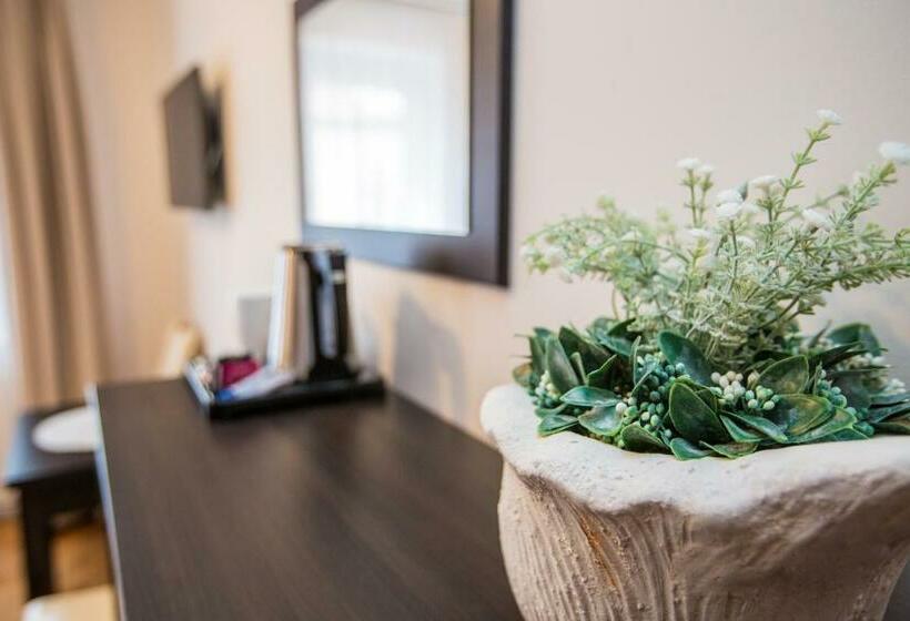 Quarto Estandar com Terraço, Savona świnoujście