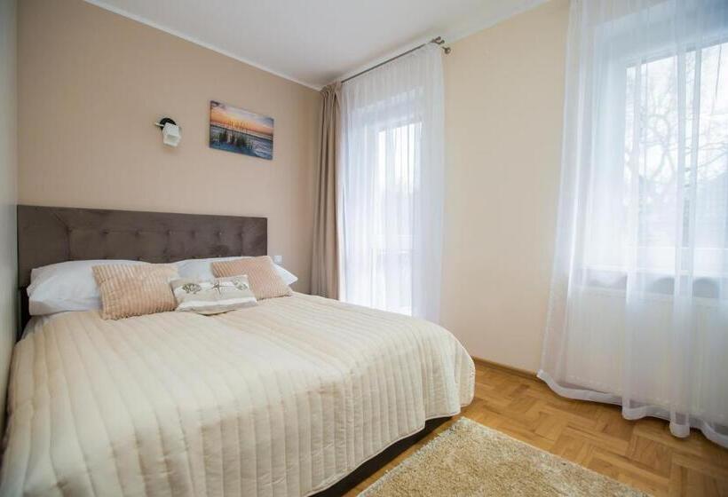 Quarto Estandar com Sacada, Savona świnoujście