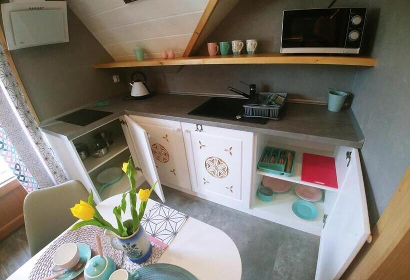 带1个卧室的带阳台的公寓, U Hani W Pobliżu Gorący Potok I Termy