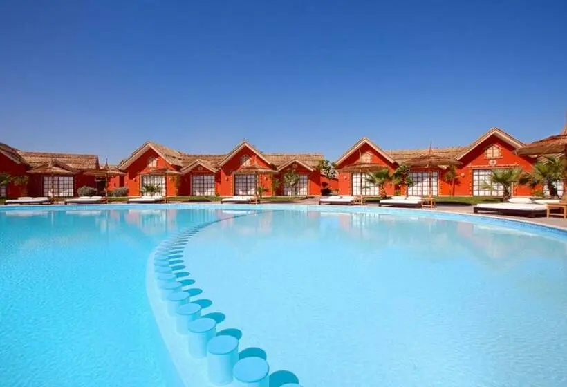 バンガロープールビュー, Neverland City Hurghada Pickalbatros