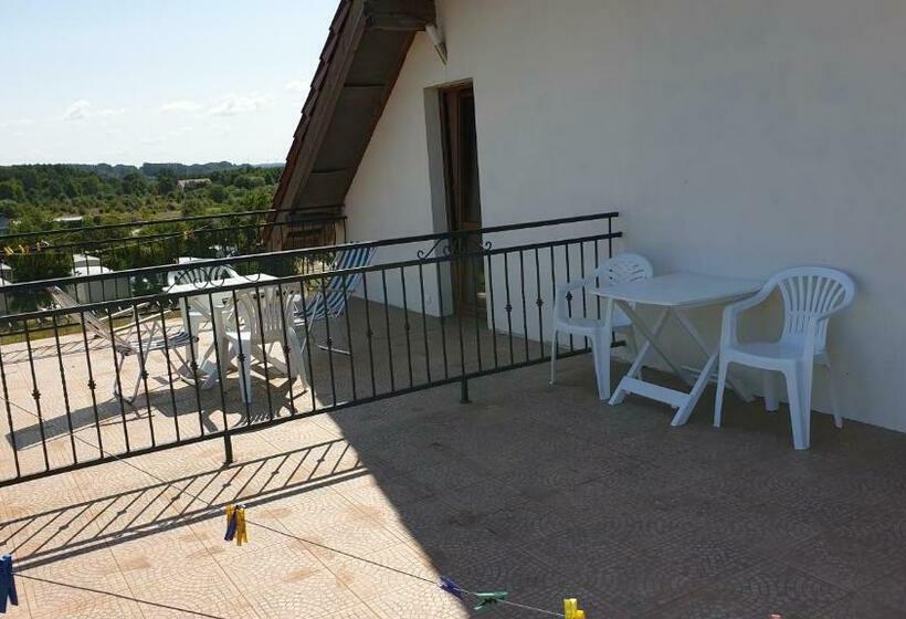 Семейный Номер, Willa Admiralska