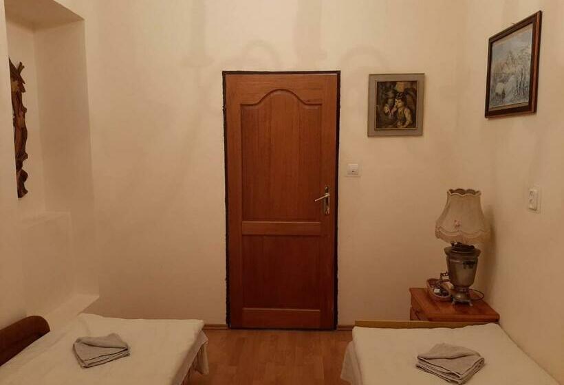 اتاق استاندارد چهار تخته, Usługi Hotelarskie Karpacz