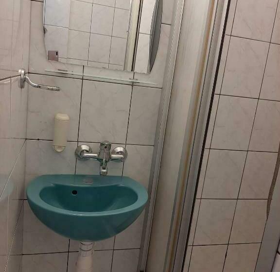 اتاق استاندارد, Usługi Hotelarskie Karpacz