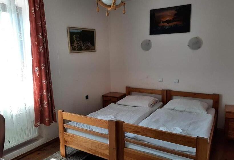 اتاق استاندارد, Usługi Hotelarskie Karpacz