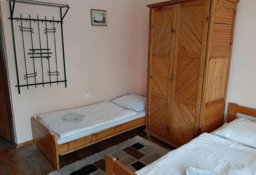 اتاق استاندارد سه نفره, Usługi Hotelarskie Karpacz