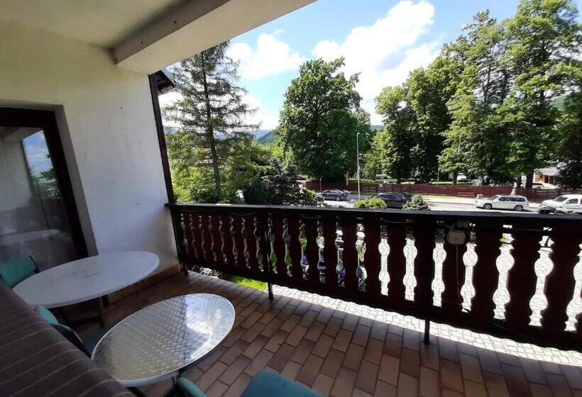 اتاق استاندارد سه نفره, Usługi Hotelarskie Karpacz