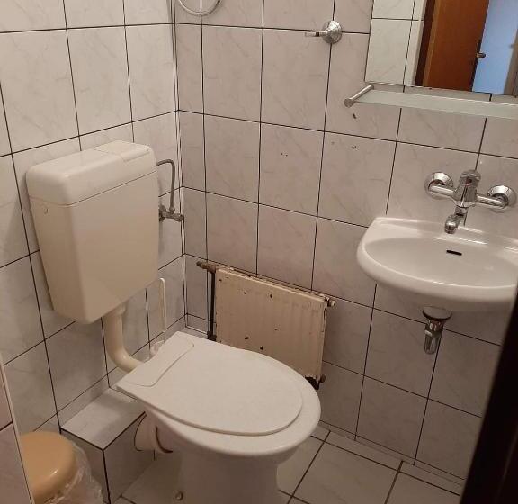 Номер Стандарт, Usługi Hotelarskie Karpacz