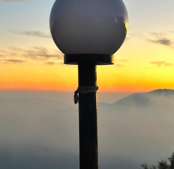 マウンテンビュースタンダードルーム, Instaview Kanatal