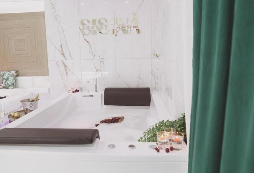 Стандартный Номер Кровать Кинг, Sisina Luxury Room Jacuzzi & Piscina