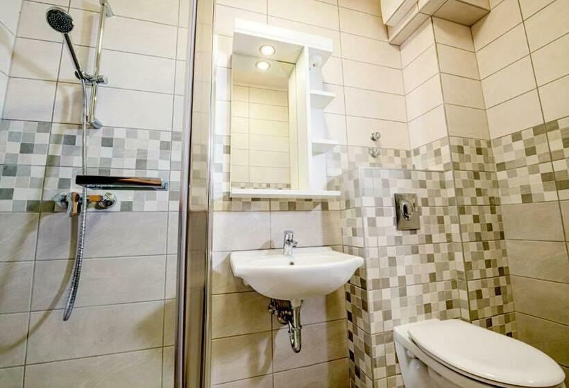 Номер Стандарт Трехместный, Fürdő Hotel Zalakaros
