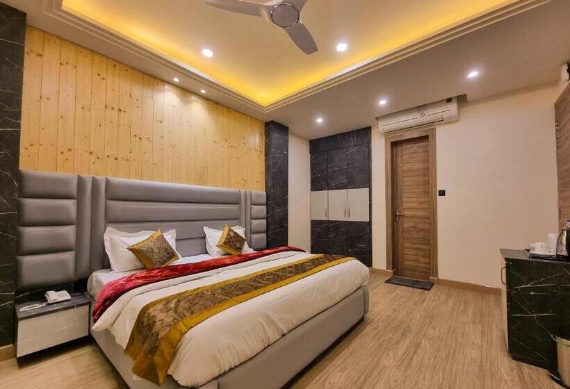 산 전망 스위트, Jannat