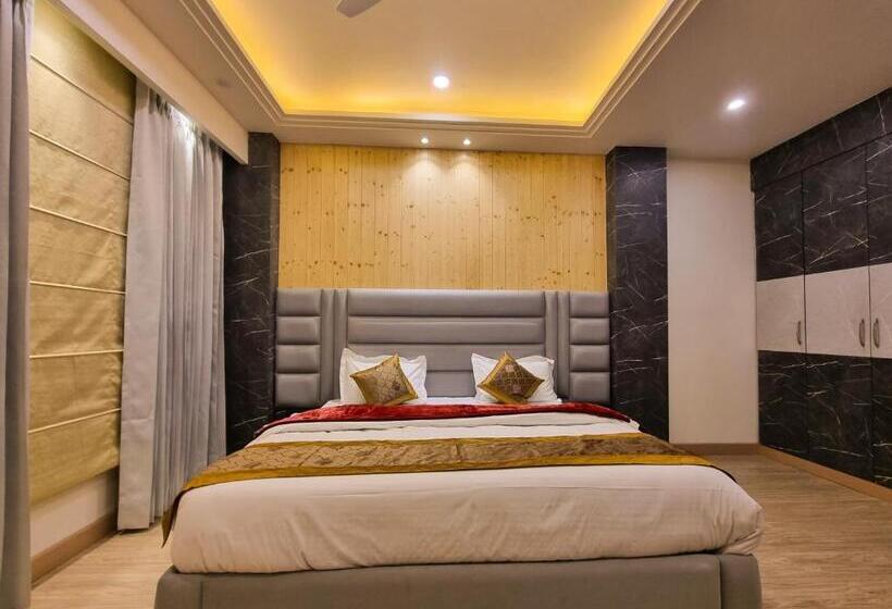 산 전망 스위트, Jannat