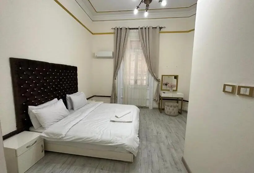 اتاق استاندارد, Palace Court