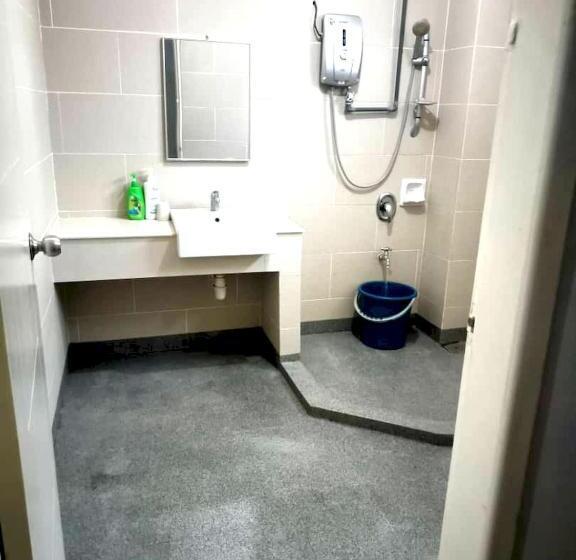 Кровать в Общей Комнате, Oyo 928 Jjs Place