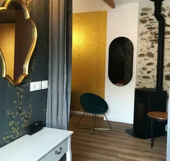 キングサイズベッドのスタンダードルーム, La Passionnante Gîte Avec Spa Privatif