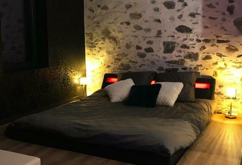 Стандартный Номер Кровать Кинг, La Passionnante Gîte Avec Spa Privatif