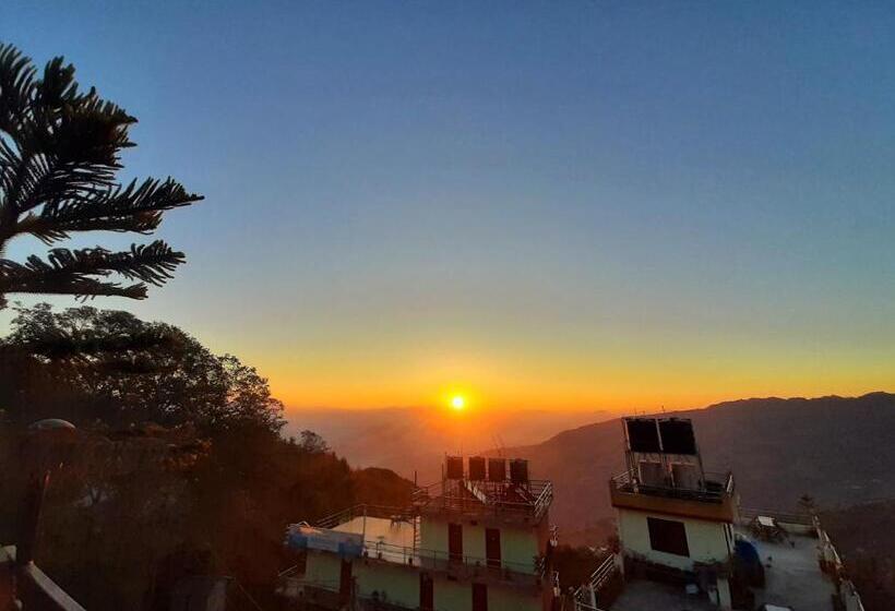 اتاق خانوادگی, Sunrise View