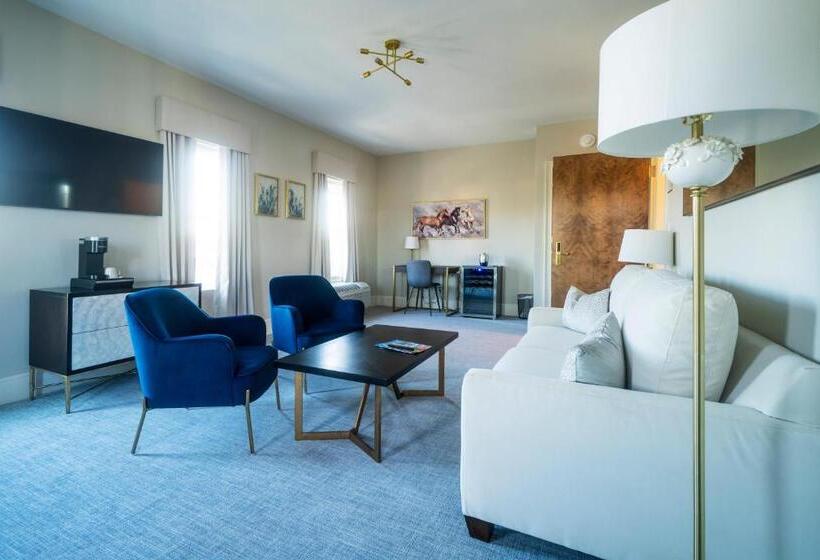 סוויטה דלוקס, The Orange Inn Boutique