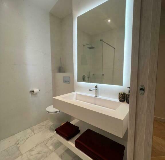 בית, 4 חדרי שינה, Les Trois Cyprès