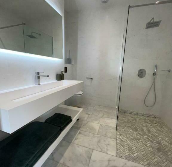 בית, 4 חדרי שינה, Les Trois Cyprès