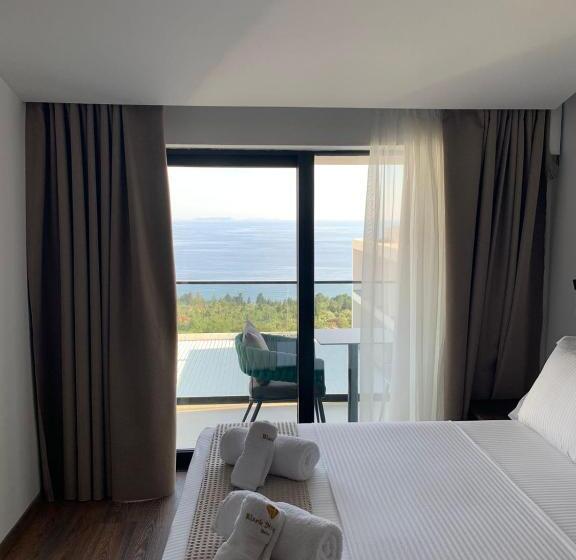 اتاق لوکس, Black Diamond Hotel Dhermi