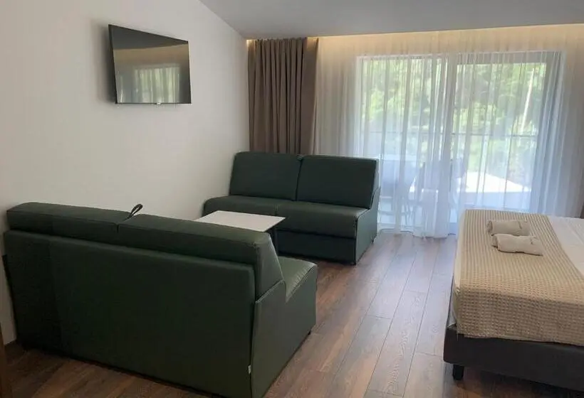اتاق سوپریور چهار تخته, Black Diamond Hotel Dhermi