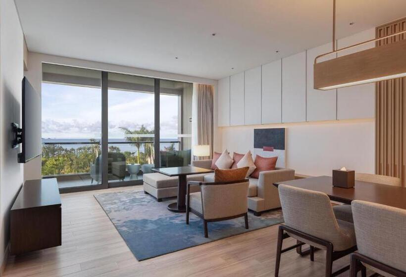 سوئیت پریمیوم با چشمانداز دریا, Hyatt Regency Sanya Tianli Bay