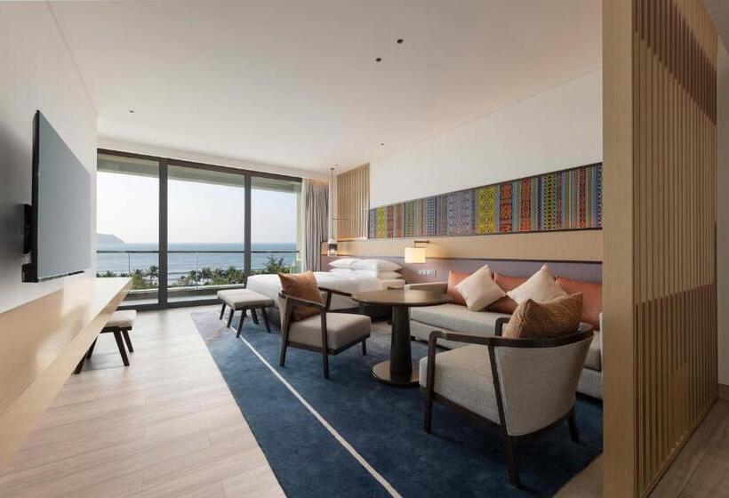 استودیو کلوب, Hyatt Regency Sanya Tianli Bay