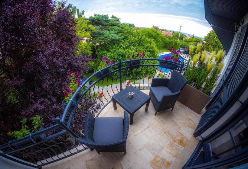 패밀리 룸, Füge Villa Luxury & Wellness