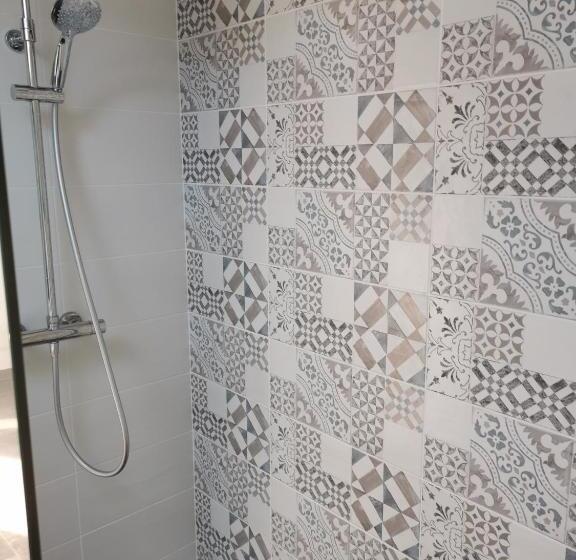 标准间, Le Pigeonnier De Coupiac