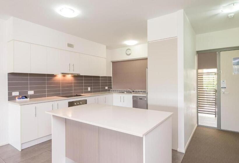 Апартаменты 2 Спальни с Бассейном, Beaches On Lammermoor Apartments