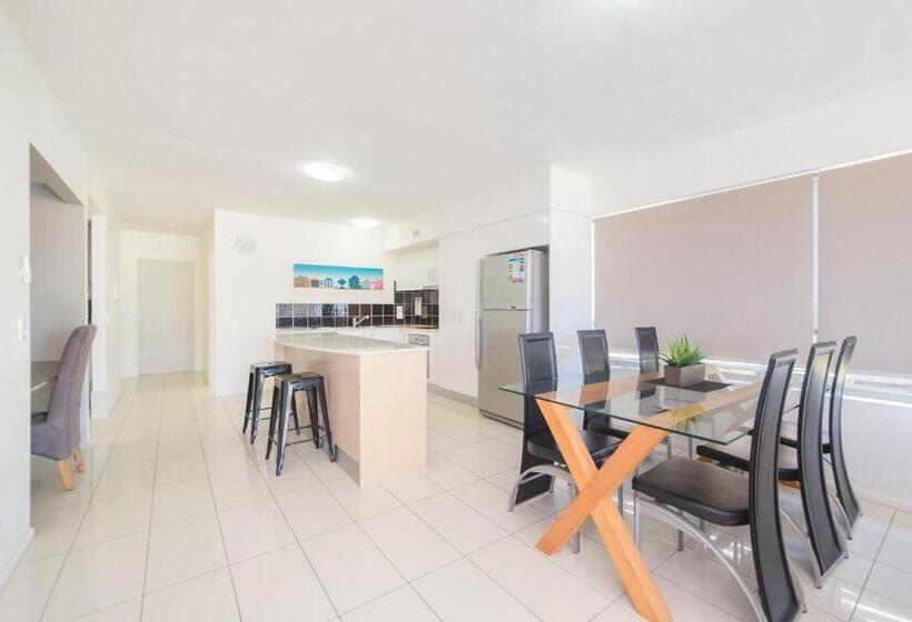 Апартаменты 3 Спальни Вид на Море, Beaches On Lammermoor Apartments