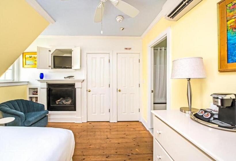 스탠다드 자쿠지 룸, Admiral S Landing