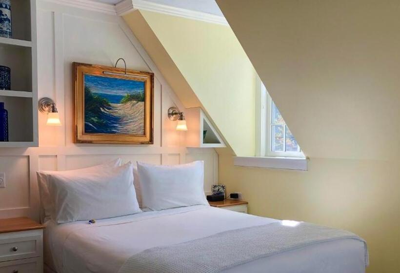 Quarto Estandar com Hidromassagem, Admiral S Landing