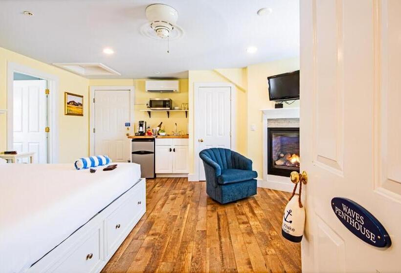 스위트 킹사이즈 침대, Admiral S Landing