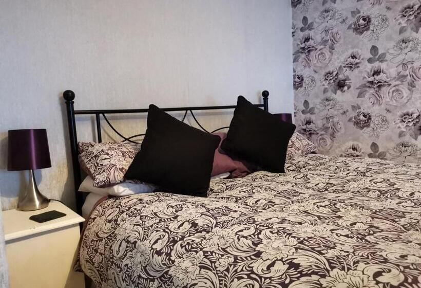 スタンダードルーム, Brooklands Guest House