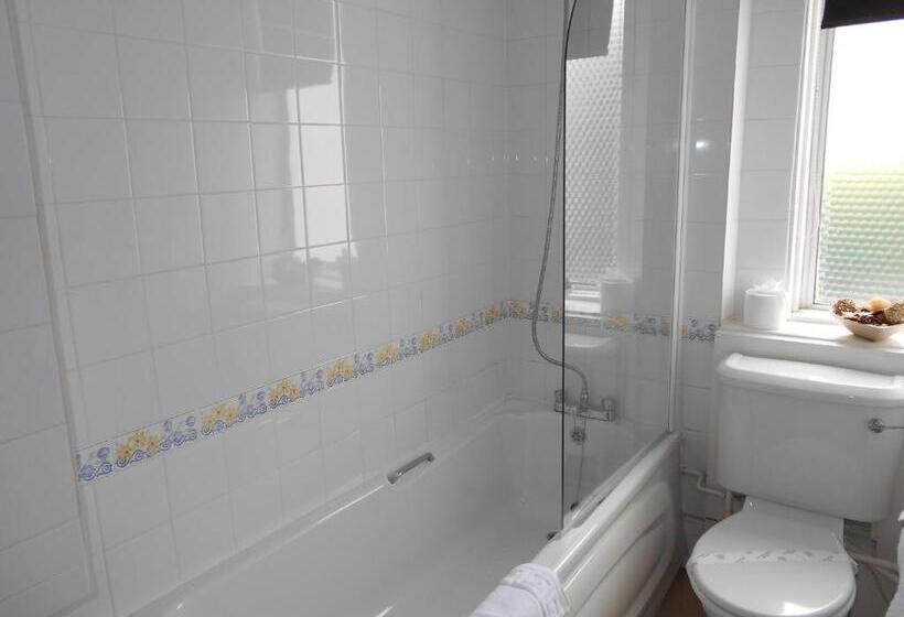 Номер Стандарт Индивидуальный, Cranborne Guest Accommodation Exclusively For Adults