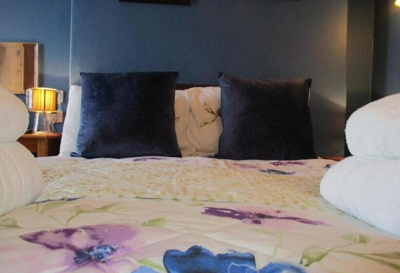Номер Basic, Cranborne Guest Accommodation Exclusively For Adults
